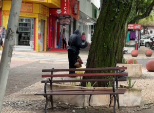 foz-do-iguacu-tem-589-pessoas-em-situacao-de-rua-e-30%-afirmam-usar-drogas-diz-censo