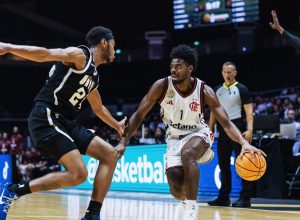 basquete:-flamengo-estreia-no-mundial-de-clubes-com-derrota