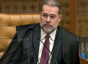 pec-da-blindagem:-dias-toffoli-da-dez-dias-para-camara-se-manifestar