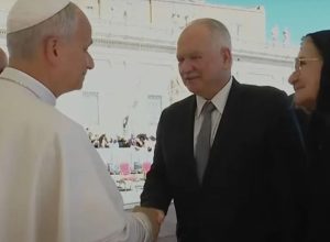 antes-de-assumir-presidencia-do-stf,-fachin-visita-papa-leao-xiv