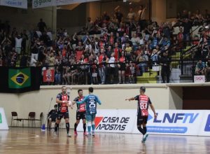 joinville-bate-o-praia-clube-em-jogo-emocionante-pela-lnf