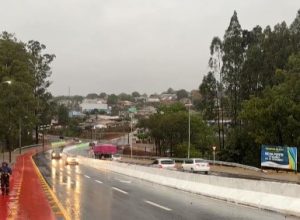 nova-ponte-em-cascavel-causa-confusao-no-transito-e-desafia-motoristas