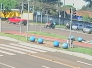 motolancia-do-samu-quase-sofre-acidente-em-cascavel;-condutor-caiu,-mas-ninguem-se-feriu