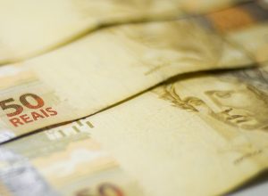 arrecadacao-federal-no-ano-supera-2024,-apesar-da-queda-em-agosto