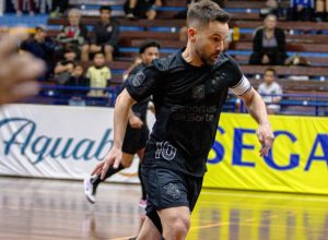 deives-retorna-com-participacao-decisiva-ao-corinthians-apos-recuperacao-de-lesao