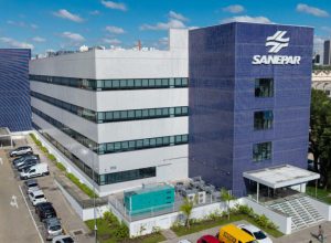 sanepar-fecha-parceria-com-multinacional-espanhola-para-expandir-atuacao-no-brasil