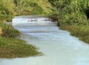 riacho-do-ecopark-morumbi-tem-agua-de-cor-branca-e-preocupa-moradores-em-cascavel
