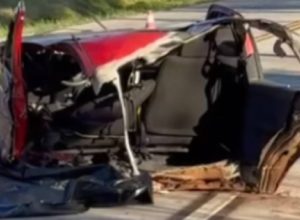acidente-entre-audi-e-palio-deixa-carro-partido-ao-meio-e-motorista-morto