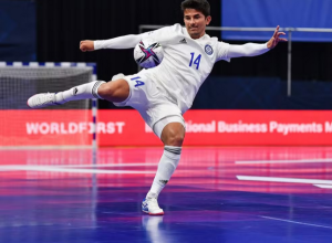 douglas-junior-se-despede-da-selecao-de-futsal-do-cazaquistao-apos-10-anos