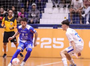 santo-andre-e-umuarama-empatam-em-jogo-eletrizante-e-avancam-aos-playoffs-da-lnf