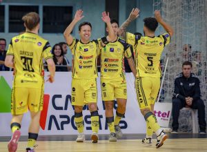 jaragua-goleia-o-cruzeiro-e-fecha-primeira-fase-da-lnf-entre-os-quatro-melhores