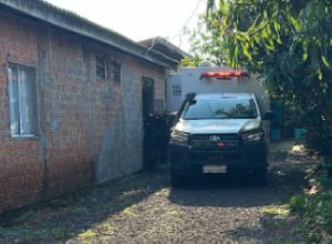 mulher-e-encontrada-morta-a-facadas-em-cima-da-cama-no-bairro-floresta