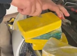 prf-apreende-mais-de-30-kg-de-cocaina-em-veiculo-no-noroeste-do-parana