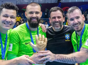 materia-prima-e-investimento:-por-que-santa-catarina-e-referencia-em-goleiros-no-futsal